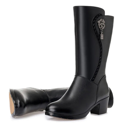 AIYUQI 2025 New Genuine Leather Women Wool Boots Thick Warm Winter Snow Boots Large Size 41 42 43 Motorcycle Boots Women