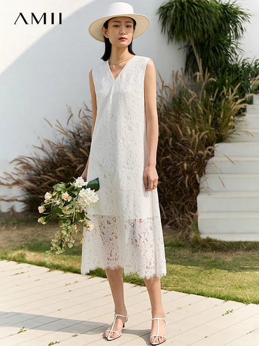 Asymmetrisches Chiffonkleid mit Rüschen und Blumenknöpfen – eleganter V-Ausschnitt für den Frühling