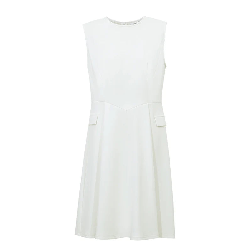 Weißes ärmelloses Midi-Kleid mit Rockfalten und Taschenklappen