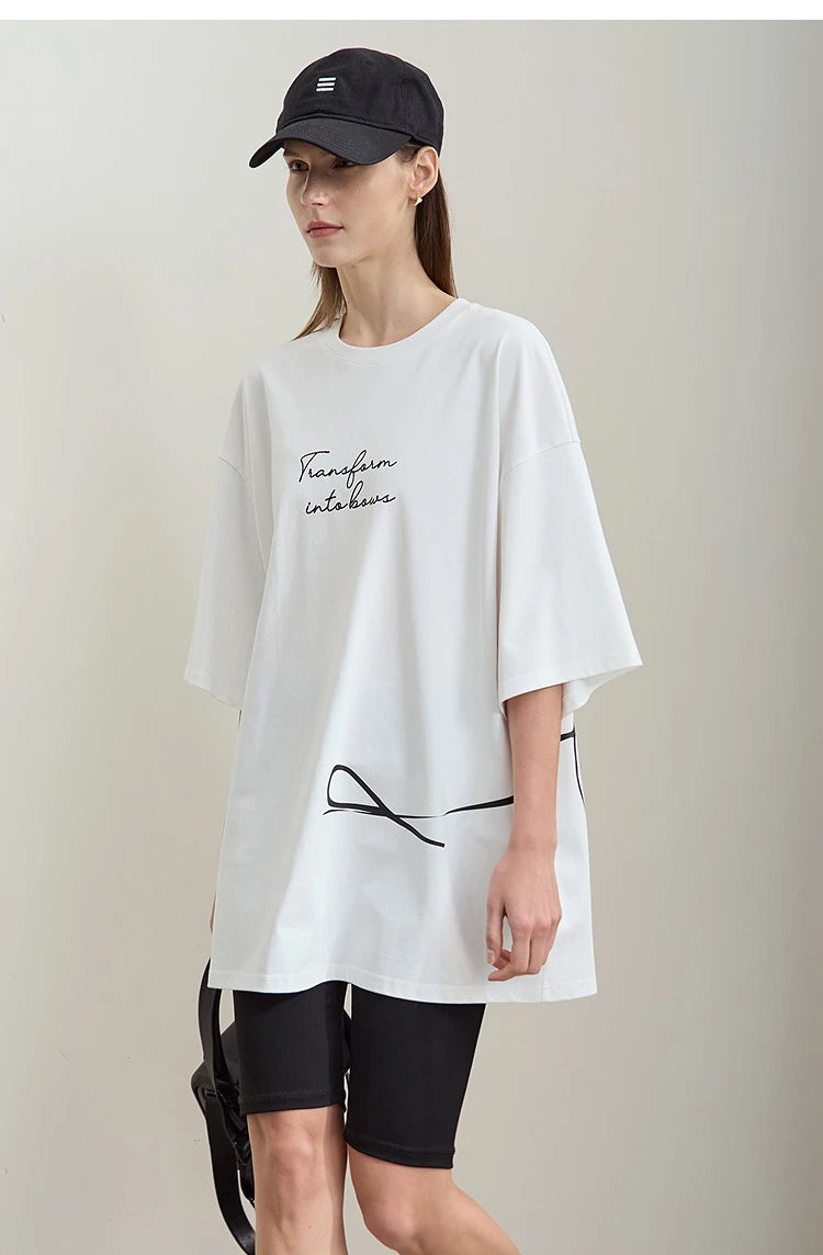 Damen T-Shirt aus ultraloch Stretch-Baumwolle mit Buchstaben-Bowknot-Aufdruck