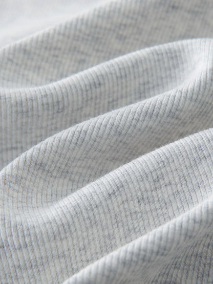 Baumwoll-T-Shirt in Übergröße mit 3D-Blumenstickerei und Rundhalsausschnitt – vielseitig und figurbetont für den Büroalltag