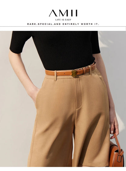 Damen Shorts im minimalistischen Stil mit breitem Bein und Taschen