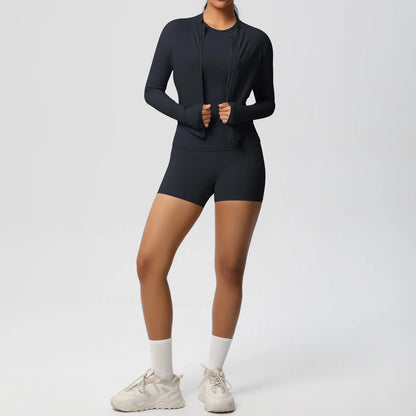 Damen Yoga-Set dunkelblau mit Reißverschluss-Longsleeve und Shorts, sportlicher Schnitt