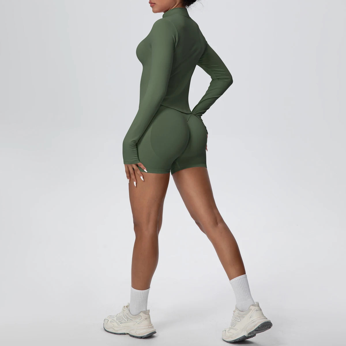 Damen Yoga-Set 3-teilig, olivgrün: Langarmoberteil und Shorts, Seitenansicht
