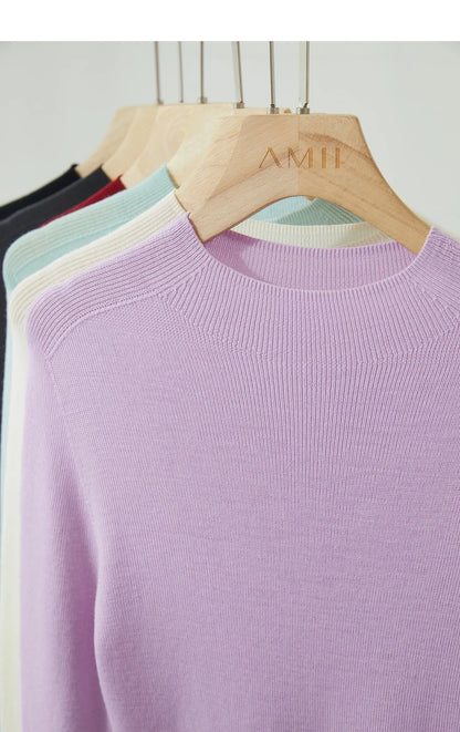 Damen-Strickpullover mit Halbrollkragen, langarm, fliederfarben, Nahaufnahme am Ausschnitt
