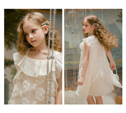 Kurzes Mädchenkleid mit Puffärmeln – ideales Prinzessinnen-Outfit für Sommerfeste und Partys