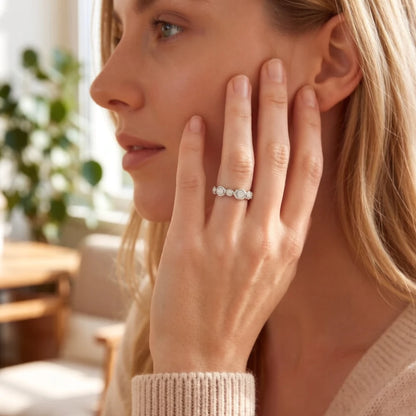 Damen-Ring weiße Steine rund elegant aus Sterlingsilber