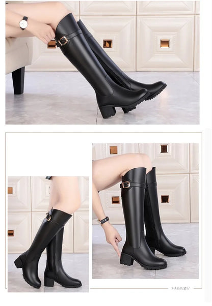 Schwarze hohe Stiefel mit Schnalle, Blockabsatz und glattem Schaft