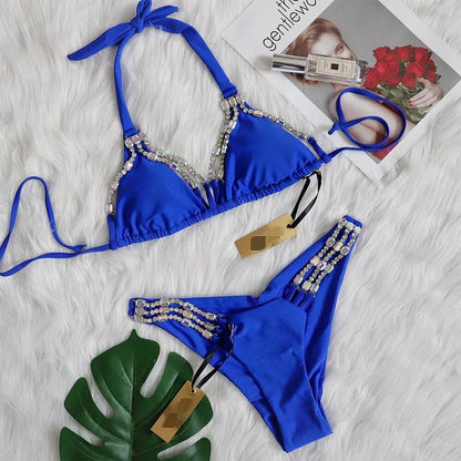 Schwarzes Bikini-Set mit Blumenmuster und Push-up-Effekt – verführerische Bademode für Strand und Pool