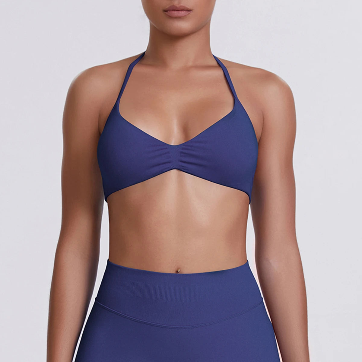 Yoga-BH mit Nackenriemen für Frauen, tiefblau, Triangel-Cups, geraffte Mittelnaht