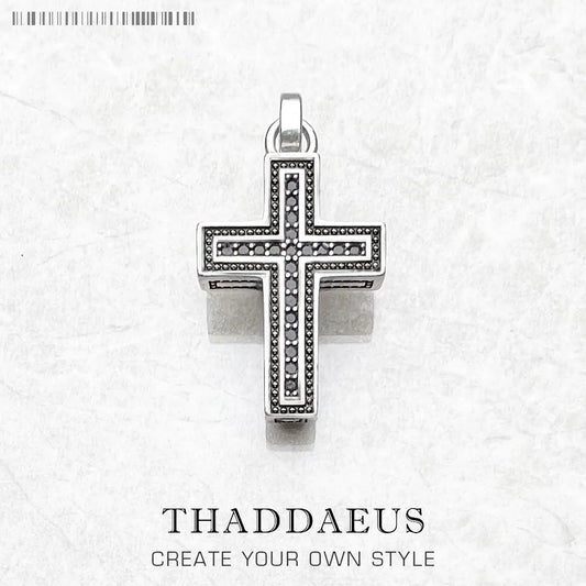 Kreuz-Anhänger aus 925 Sterlingsilber mit schwarzen und blauen Ziersteinen