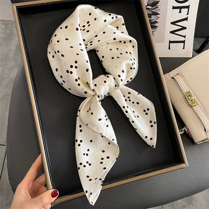 Damen Seidenschal quadratisch gepunktet Halstuch Bandana Hijab Haarband