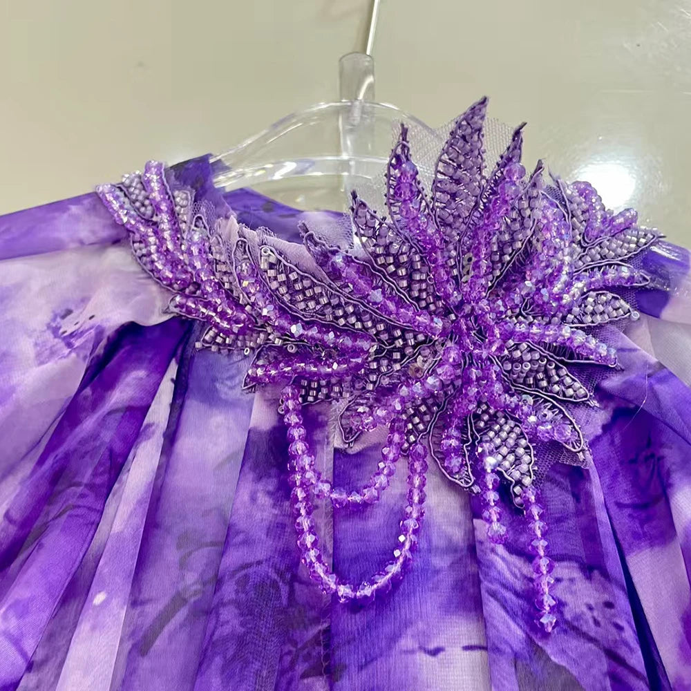 Elegantes Damen-Zweiteiler-Set mit Perlenbesatz und Patchwork-Design – Langarmhemd mit Reverskragen und Knopfleiste, kombiniert mit passender Hose.