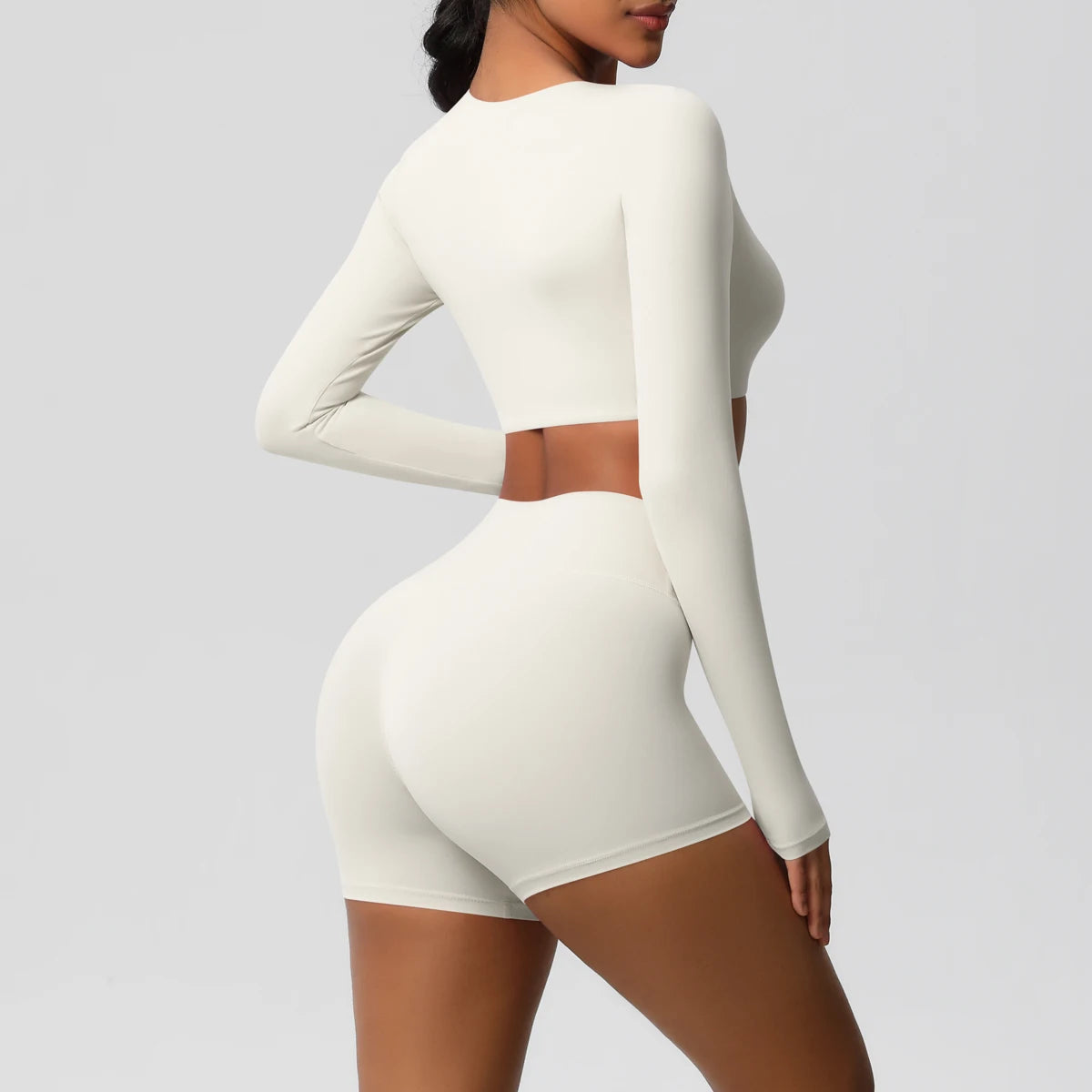 Damen Gym-Set (Quick-Dry): langärmliges Crop-Top und Shorts, Hellivory (seitlich)