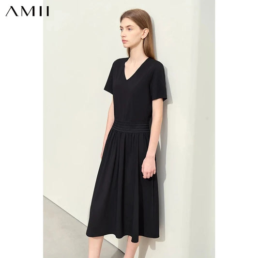 Schwarzes Damenkleid mit V-Ausschnitt, elastischem Taillenbund und kurzen Ärmeln