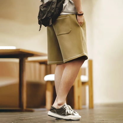 Herren Shorts in kontrastierenden Farben mit lässiger knielanger Passform