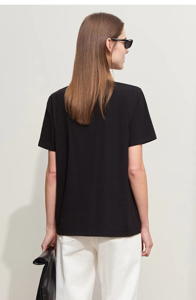 Damen T-Shirt aus Baumwolle mit lässigem O-Ausschnitt und modischer Stickerei