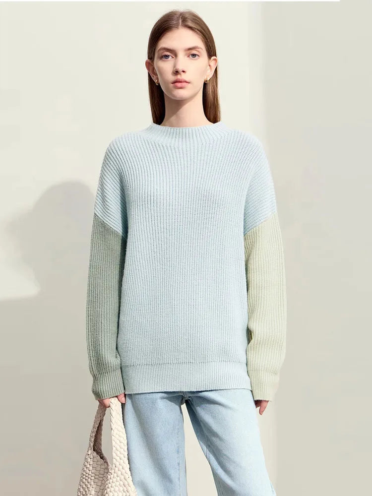 Pullover mit Rundhalsausschnitt, hellblaues Strickmodell mit breiten Abschlüssen
