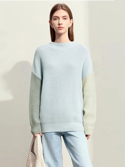 Pullover mit Rundhalsausschnitt, hellblaues Strickmodell mit breiten Abschlüssen