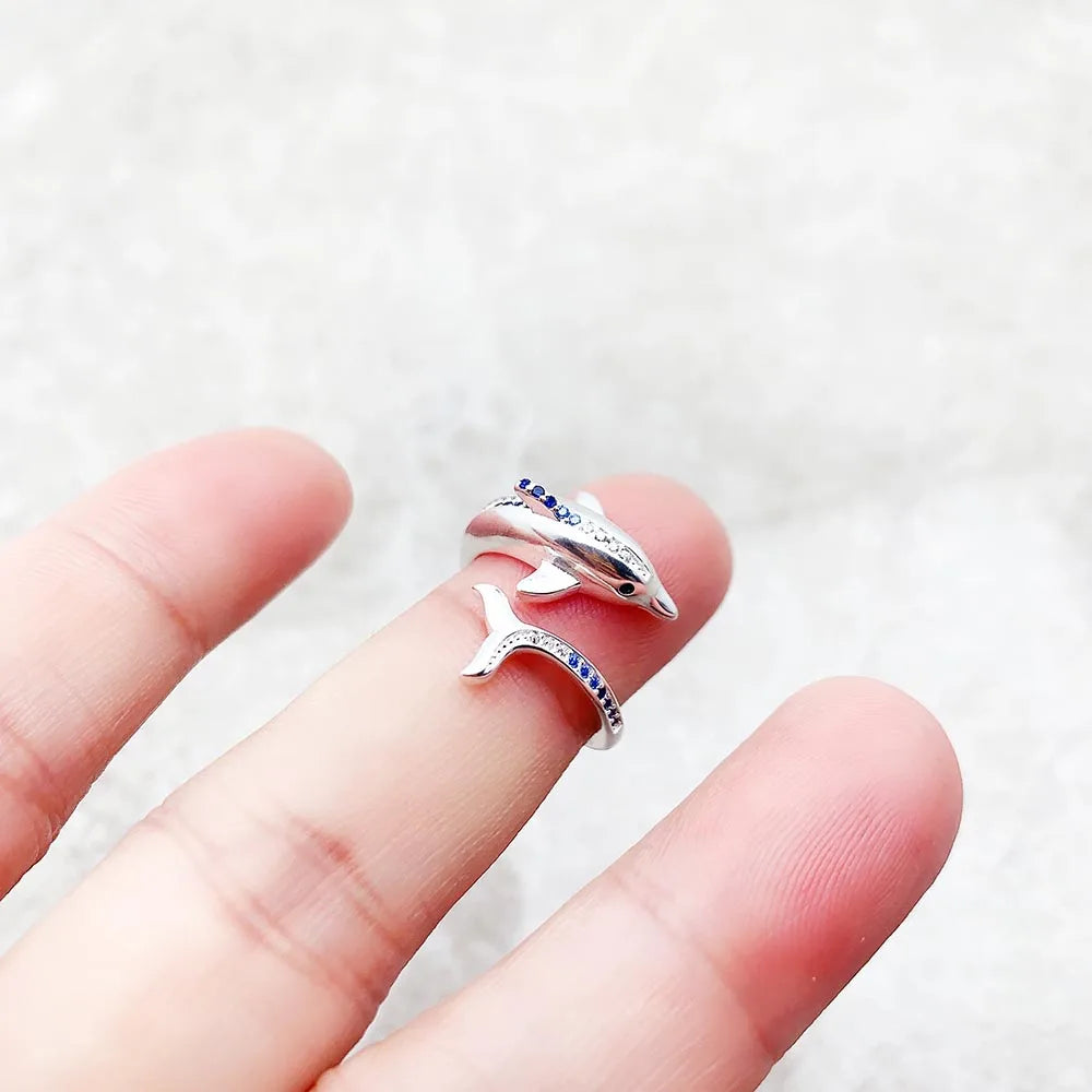 Damen-Ring Delphin mit blauen Zirkonia-Steinen aus Sterlingsilber
