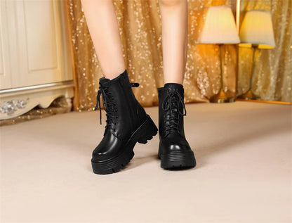 Damen-Winterstiefel mit Plateau-Sohle, schwarze Schnürstiefelette aus Wollfilz