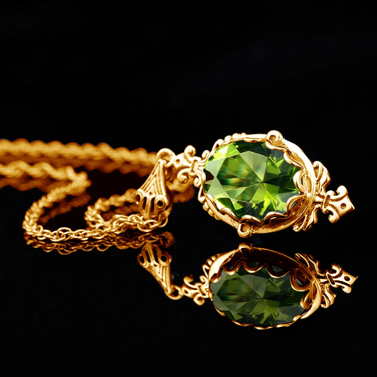 Damen-Ovaler Peridot-Anhänger aus Silber 925 im Boho-Stil für Alltag und festliche Anlässe