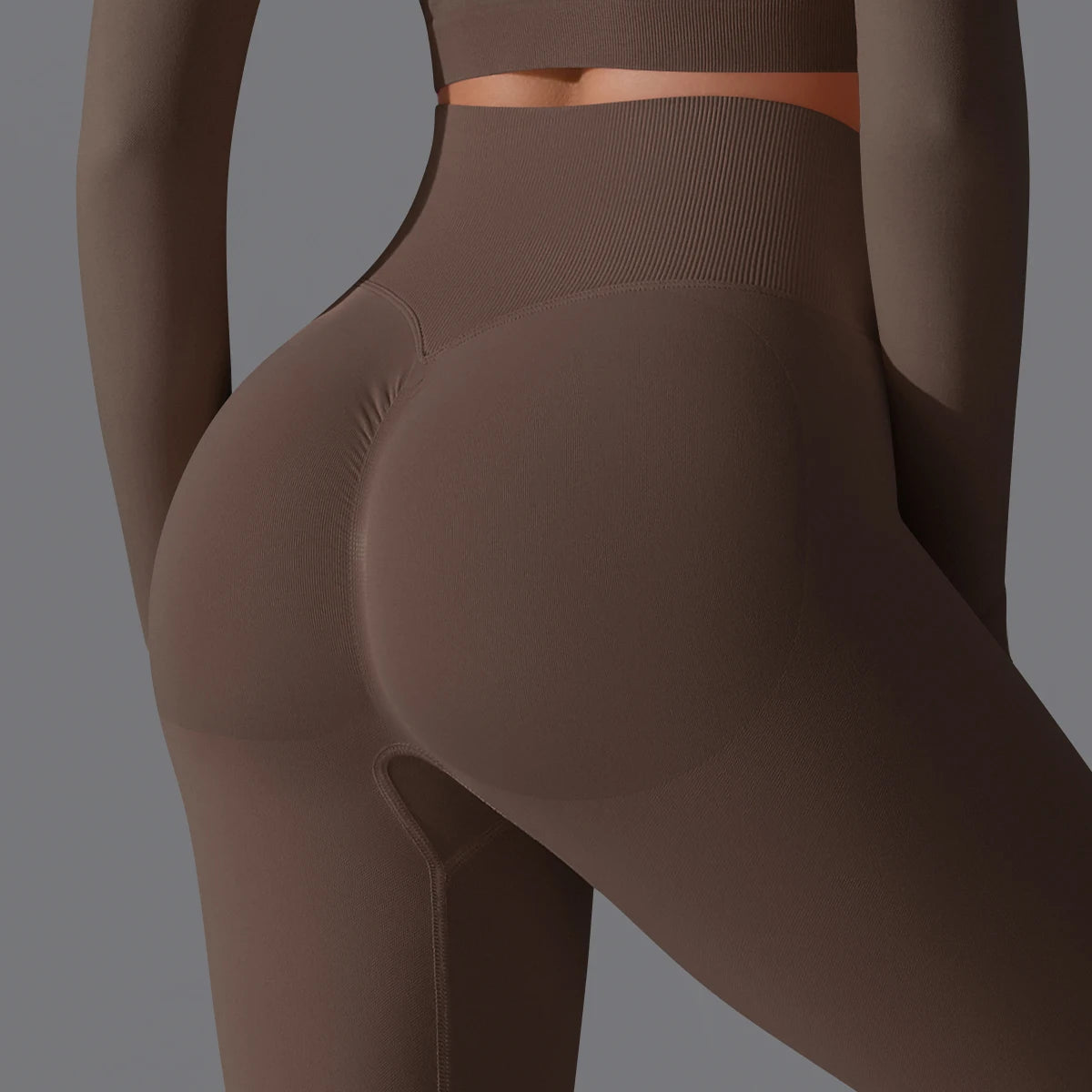 Nahtlose Yoga-Hose für Damen in Braun mit Booty-Lift-Form am Po