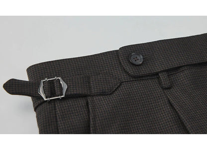 Sommerliches Mädchenkleid aus 100% Baumwolle mit kleinem Blumenmuster – ideal für Strandtage und Familienausflüge