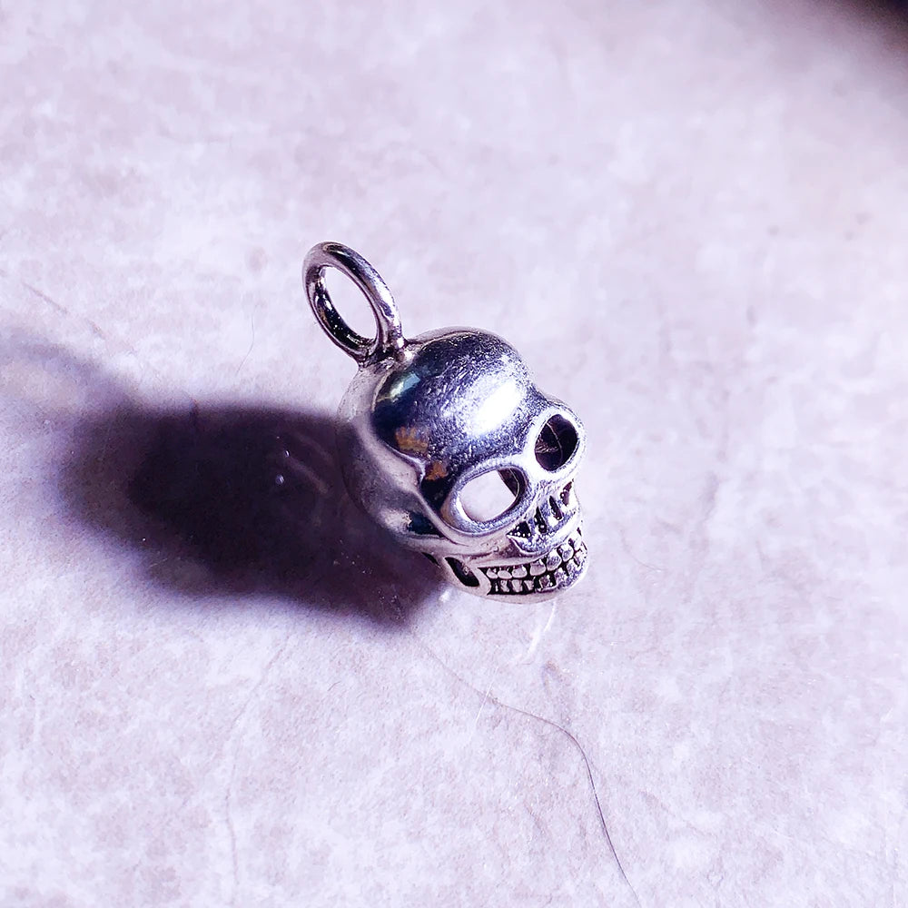 Damen-Anhänger Totenkopf Punk Rebel Street aus Sterlingsilber