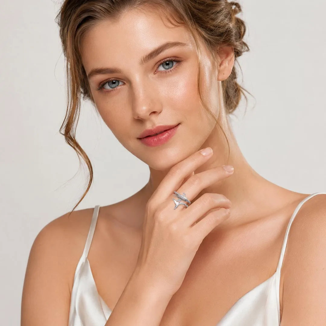 Damen-Ring Delphin mit blauen Zirkonia-Steinen aus Sterlingsilber
