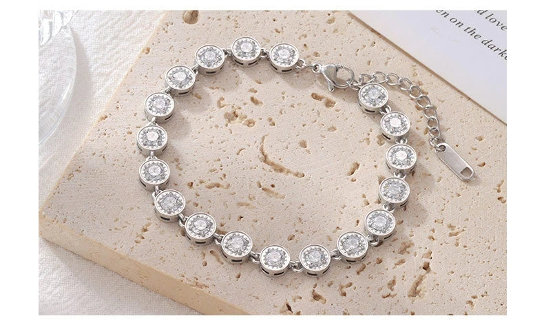 Damen-Charm-Armband mit Zirkonia-Kette aus Edelstahl
