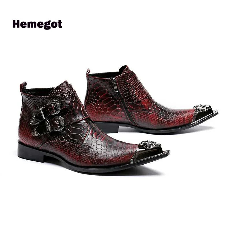 Herren-Stiefeletten mit Schlangenprägung, spitz zulaufende Zehen, Schnalle und Metallelementen