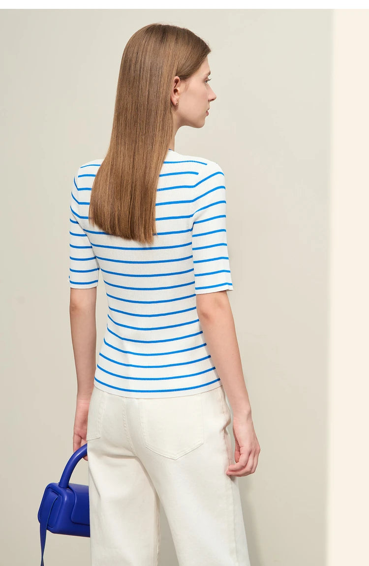 Damen gestreiftes Hemd mit Rundhals und schöner Stickerei für den Sommer