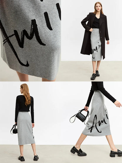 Damen-Wollrock, grauer Midirock mit Vordetail und blauem handschriftlichem Muster