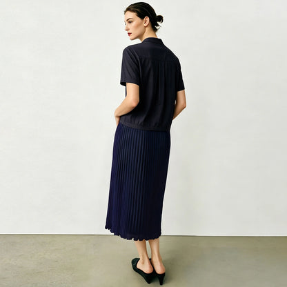 Damen-Midikleid mit Reverskragen, Kurzarm, hinten weit schwingender, plissierter Rock