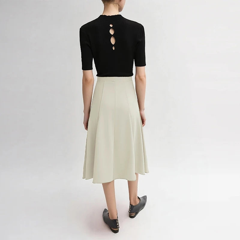 Cremefarbener Damenrock mit hoher Taille, A-Linien-Schnitt, Midi-Länge (Rückansicht)