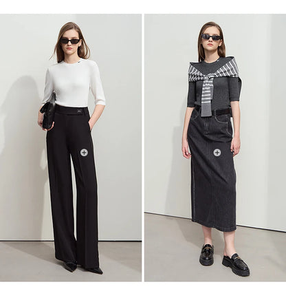 Weißer und dunkelgrauer Damen-Strickpullover mit kurzen Ärmeln