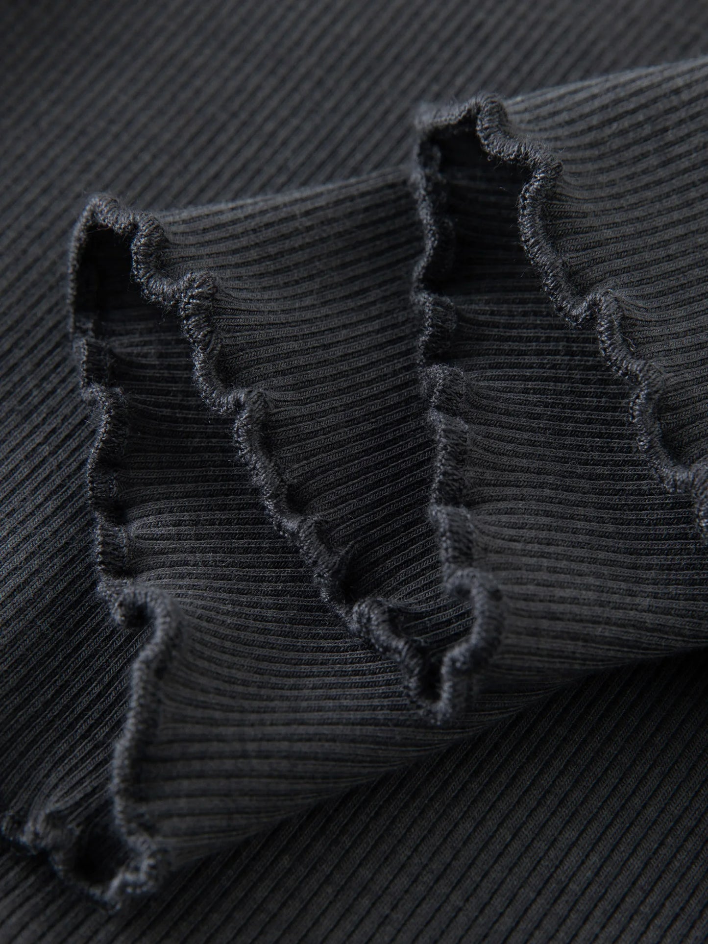 Leichter Sommeranzug für Damen in Übergröße – Lockeres Khaki-Grün Hemd mit Bluse und Shorts im Set