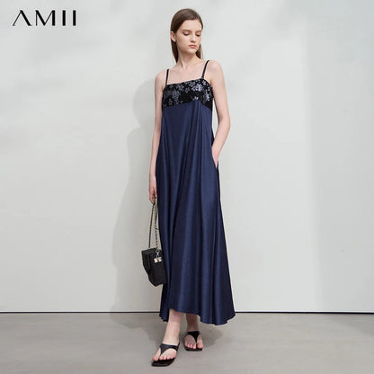 Elegantes Damen Kleid Mit Schlitzhals Und Bequemem Schnitt