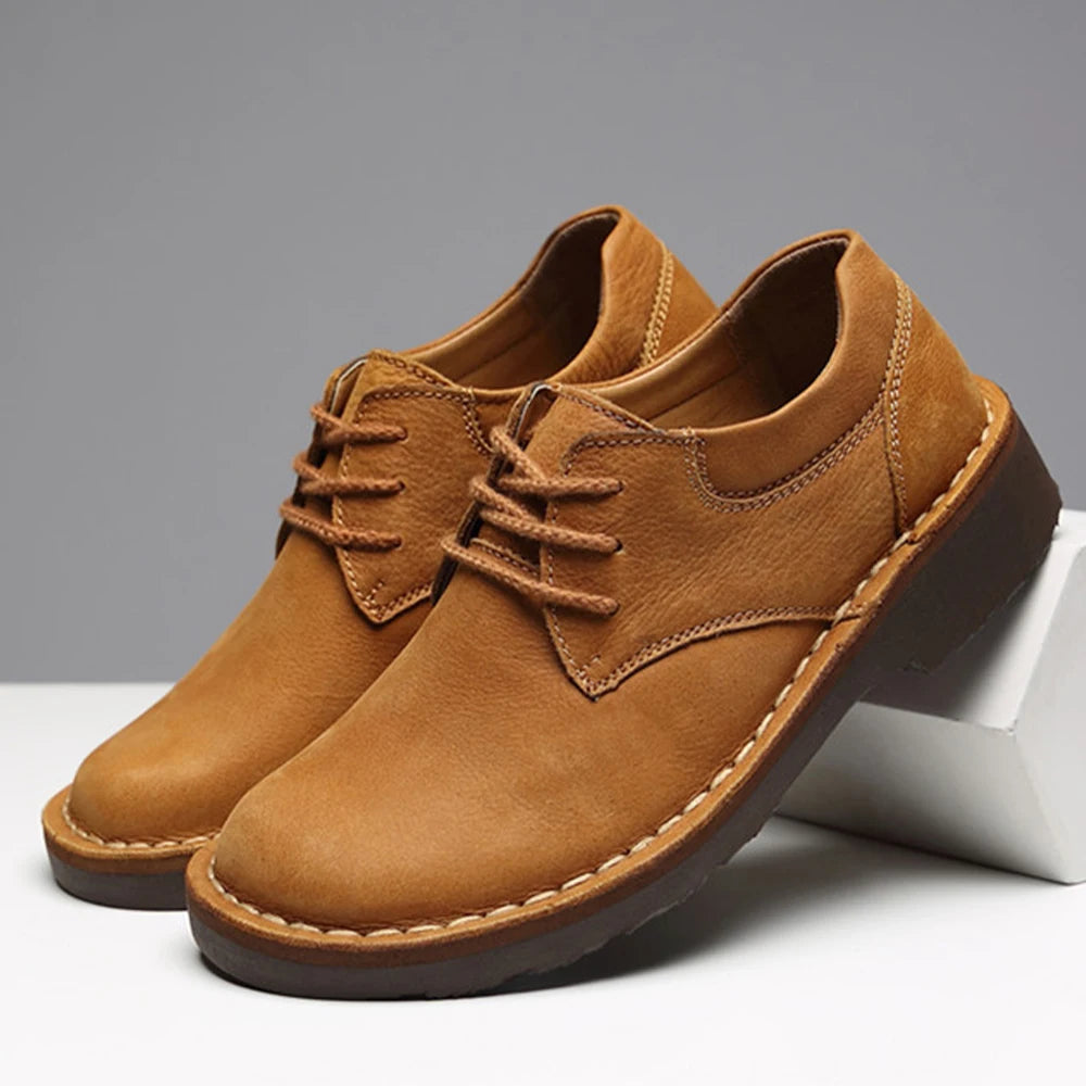 Lederschnürschuhe für Herren mit rundem Zeh, hellbraun, niedriger Schnitt, dicke Sohle