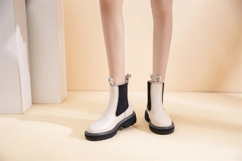 Women Winter Boots Sued Genuine Leather  New Fashion British Style Women Chelsea Boots Large Size 41　42　43 Female Ankle Boots