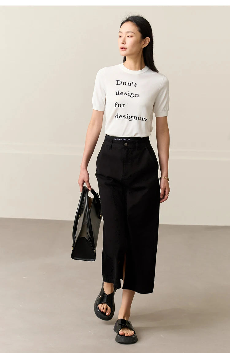 Damen Top im Minimalismus-Stil mit O-Ausschnitt und kontrastierenden Farben