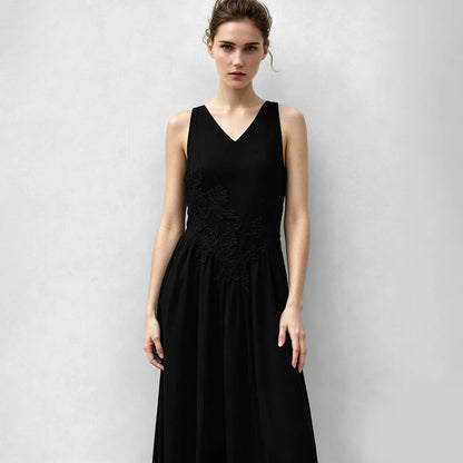 Elegantes Damenkleid Mit Spitze Und V-Ausschnitt Für Frauen