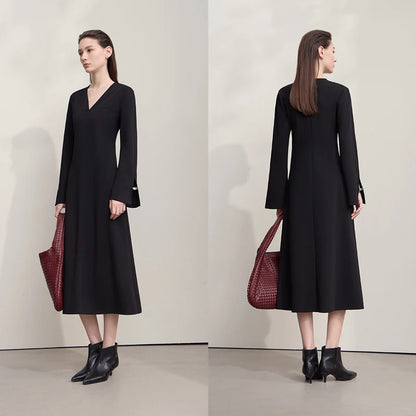 Komfortables Damen Strickkleid Mit V-Ausschnitt Und A-Linie