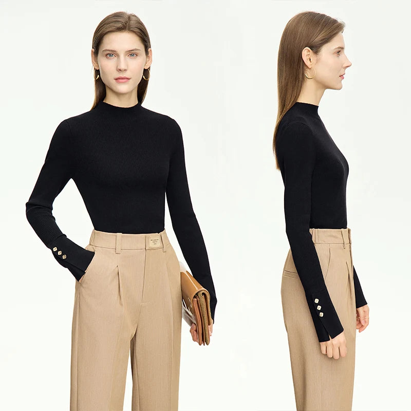 Damen-Strickpullover mit Stehkragen, schwarzer Rippstrick, Metallschnallen an den Ärmelbündchen