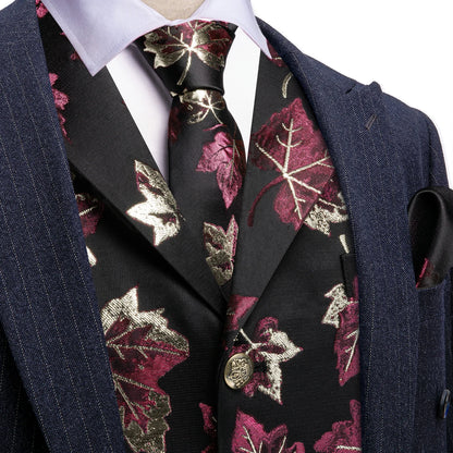 Herrenweste (schwarz) mit Lurex-Jacquard, bordeaux-goldenen Mustern, Krawatte