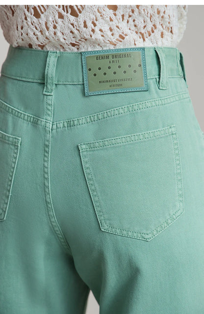 Damenjeans im minimalistischen Retro-Stil mit geradem Bein aus Baumwolle