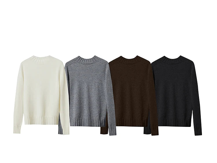 Wollpullover im Set: creme, grau, braun und schwarz mit Rundhalsausschnitt