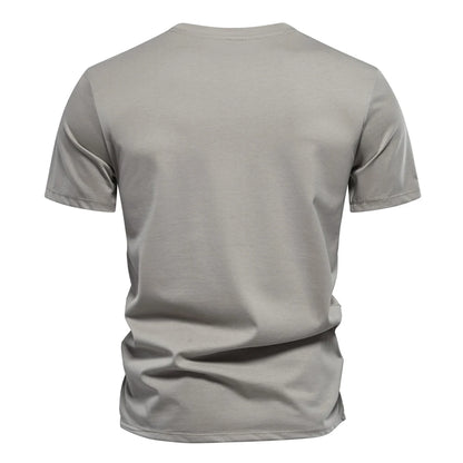 Herren T-Shirt aus Baumwollmischung mit hochwertiger Stickerei und Kurzarm