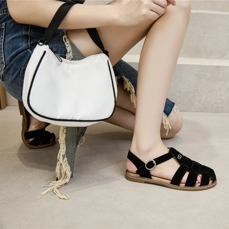 AIYUQI Flat-soled Retro Genuine Leather Hollow Baotou Sandals Women's 2025 New Hollow Pig Cage Women's Sandals